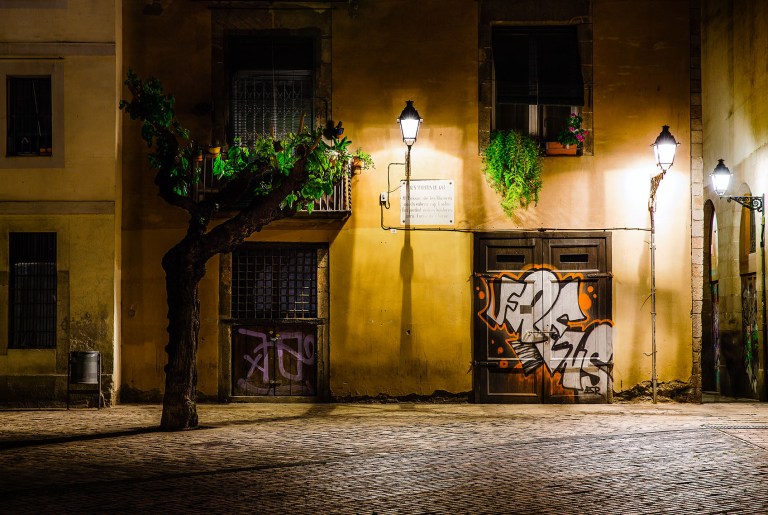 Barcelona night colour-1