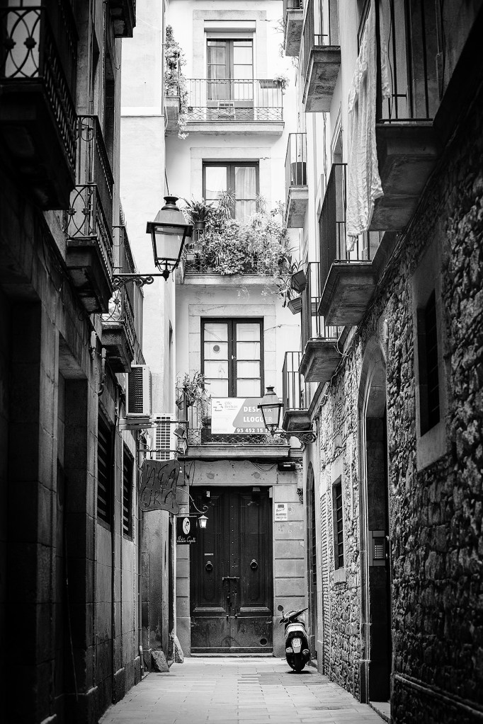 Barcelona street end-1