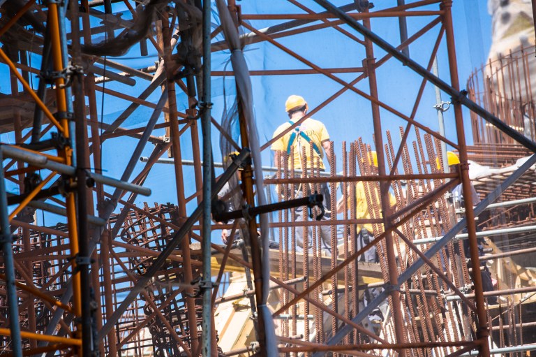 Sagrada Familia scaffolding-1-2