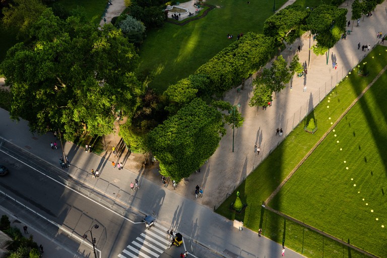 Eiffel tower shadow