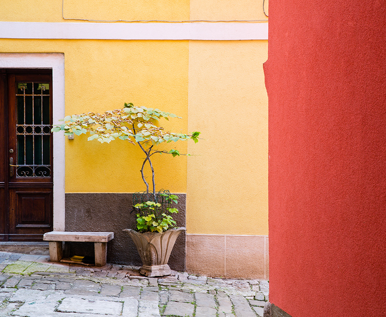 Piran street detail LR2