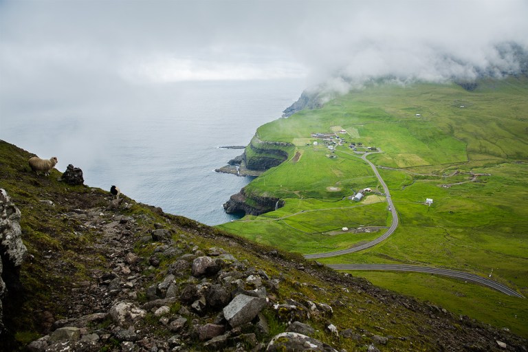 Gasadalur route sheep cairns-1 LR