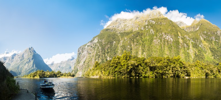 milford day 4 boat panorama 5 l.jpg