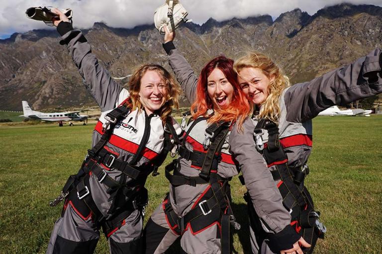 skydiving in queenstown
